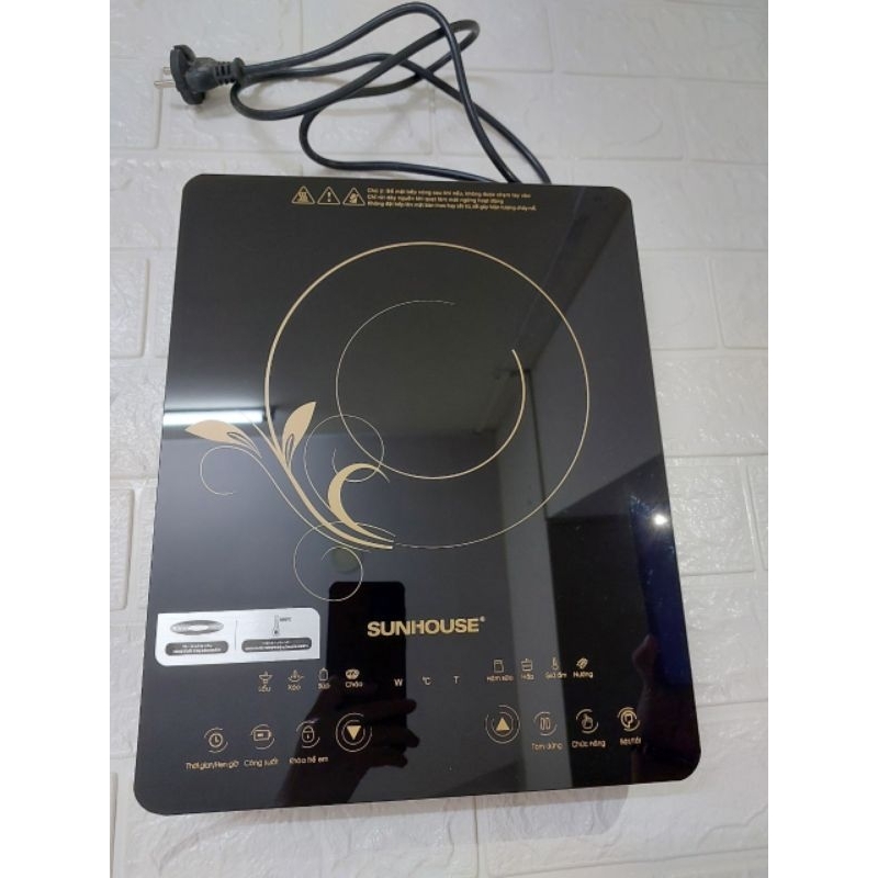 Bếp từ đơn Sunhouse shd8601- tặng nồi lẩu[ Hàng trưng bày mới đẹp chỉ vỏ hộp cũ
