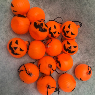 Bí Nhí Trang Trí Halloween