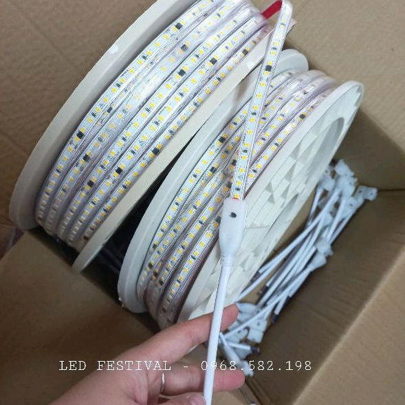 LED Dây dán 2835 220V Ánh sáng Vàng, Trắng 8mm Bọc silicon Decor tủ, bếp, trang trí,...