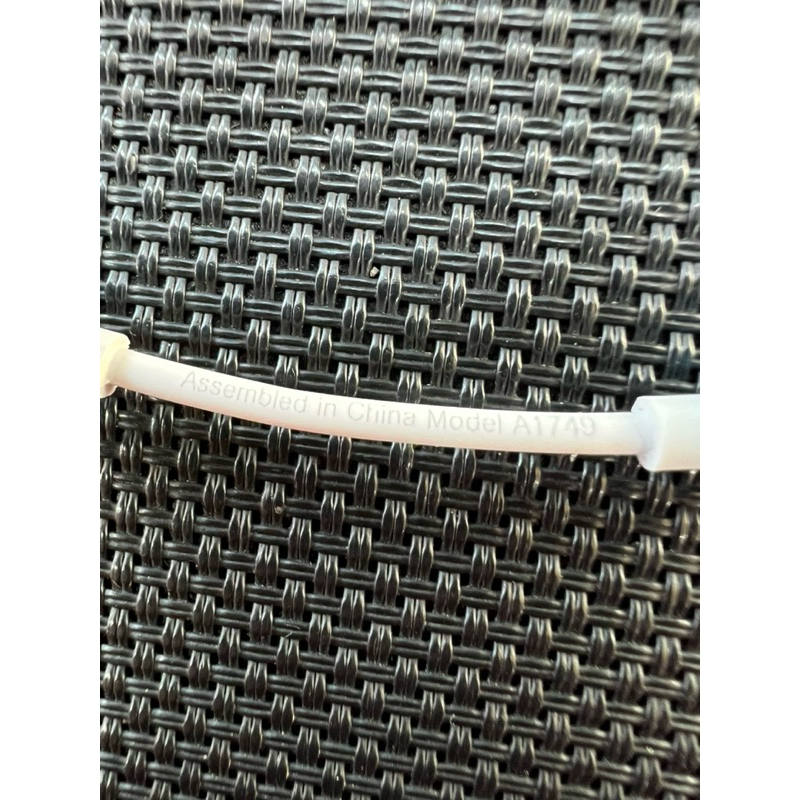 JACK CHUYỂN ĐỔI 3.5MM SANG LIGHTNING CHÍNH HÃNG APPLE 100%, chuyên dùng cho livestream, thu âm.