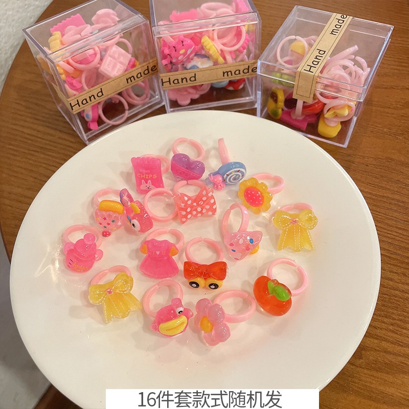 Set 16 Nhẫn nhựa hoạ tiết hoạt hình dễ thương cho trẻ em