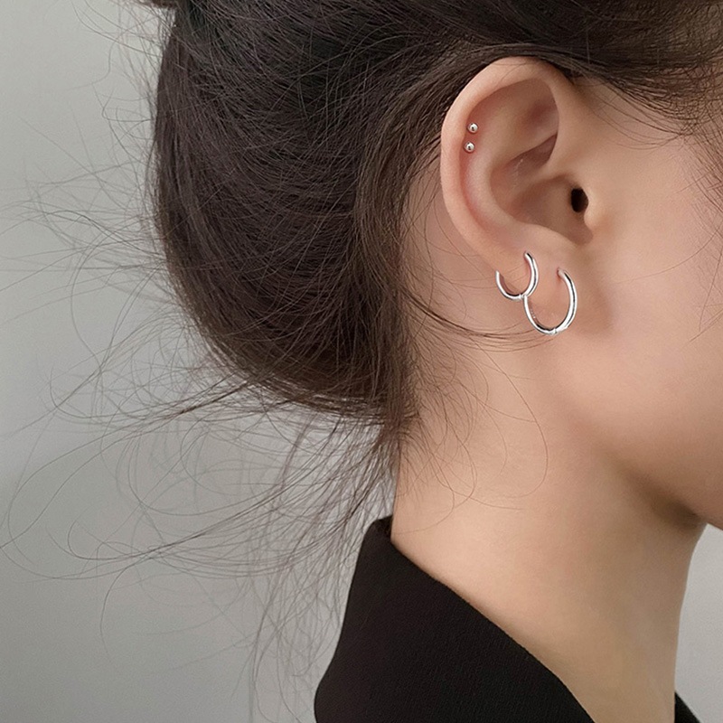 Bông tai nam nữ, khuyên tai tròn bạc 925 nhỏ đơn giản Phuc Minh Jewelry.