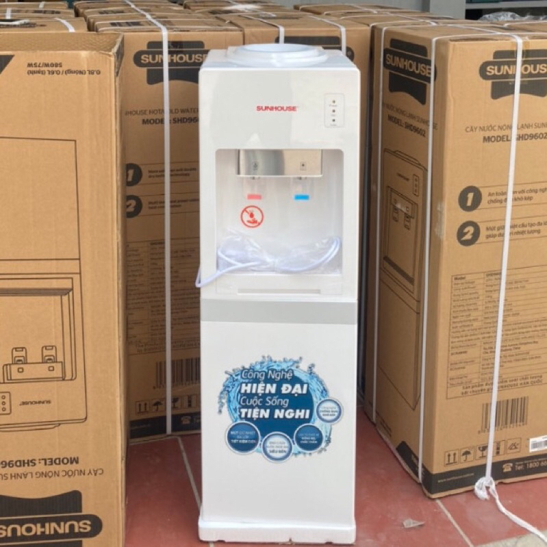 Cây nước nóng lạnh Sunhouse SHD9602