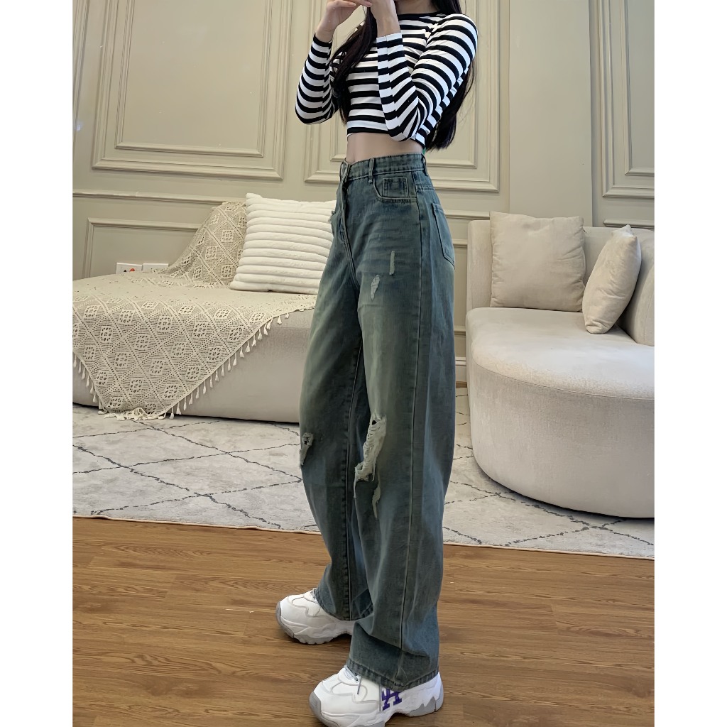 Quần jean rách dáng suông dài phong cách cá tính - Retrostyle - Quanjeanrach9301_P11K10