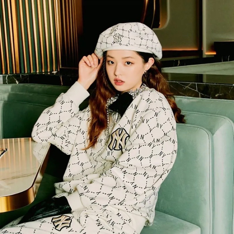 Áo Sweater - tay dài nỉ da cá M.L.B