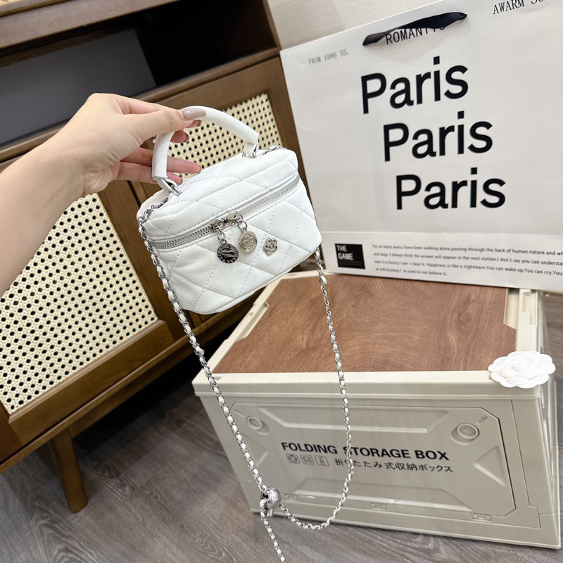 Túi đeo chéo vuông QC siêu dễ mang đồ