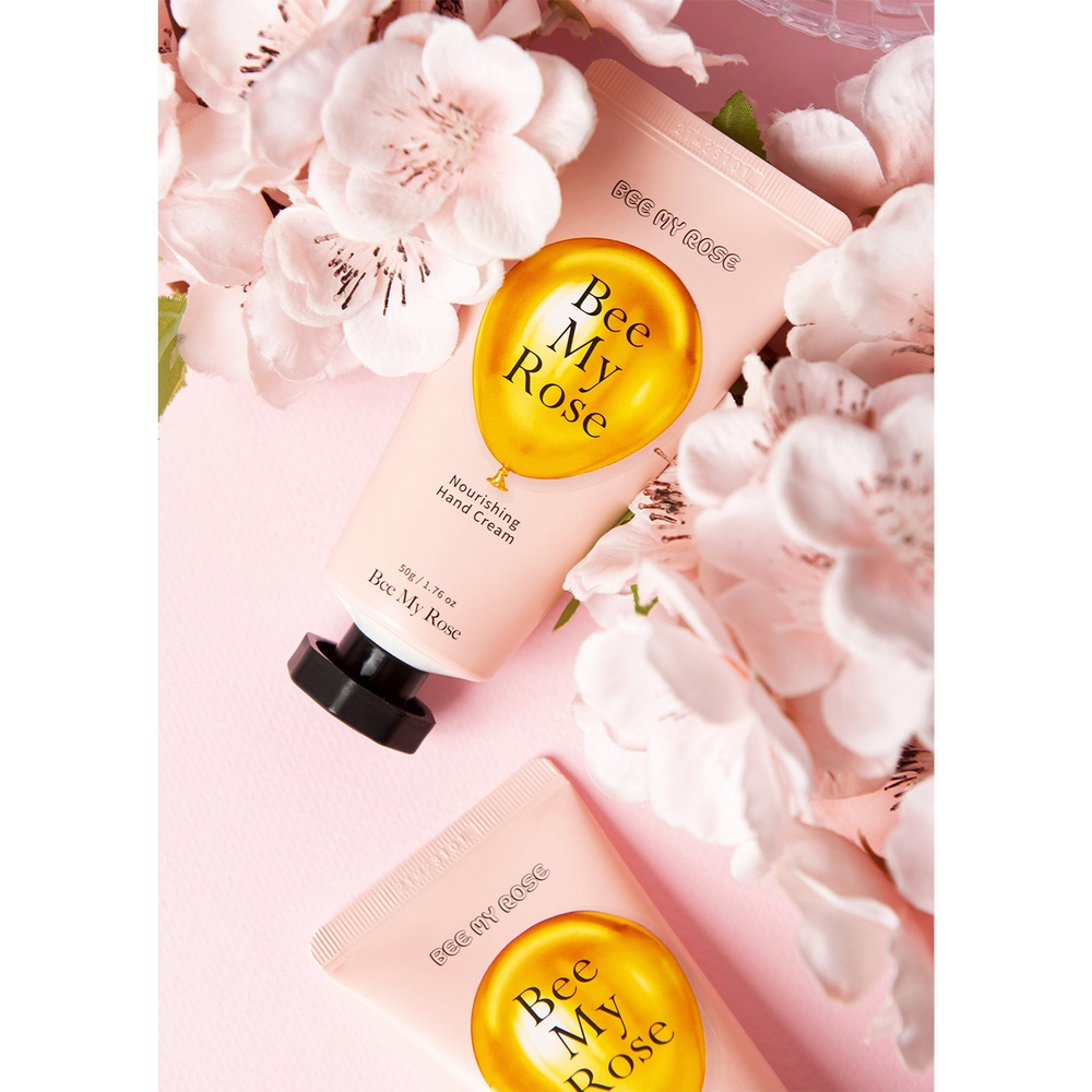 Kem dưỡng cấp ẩm làm mềm da bàn tay Hàn Quốc Bee My Rose Moisturizing Hand cream 50g.