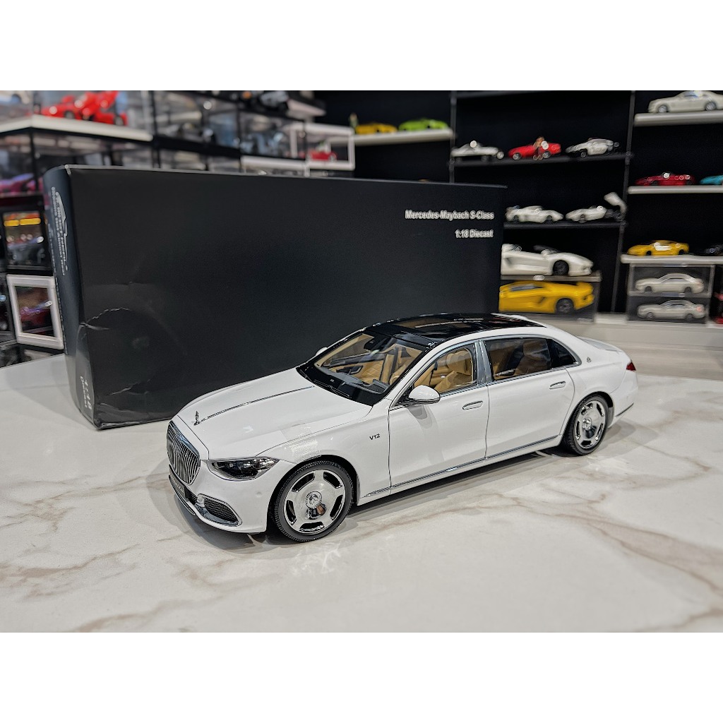 XE MÔ HÌNH MERCEDES BENZ S680 MAYBACH,TỶ LỆ 1/18 ALMOST REAL