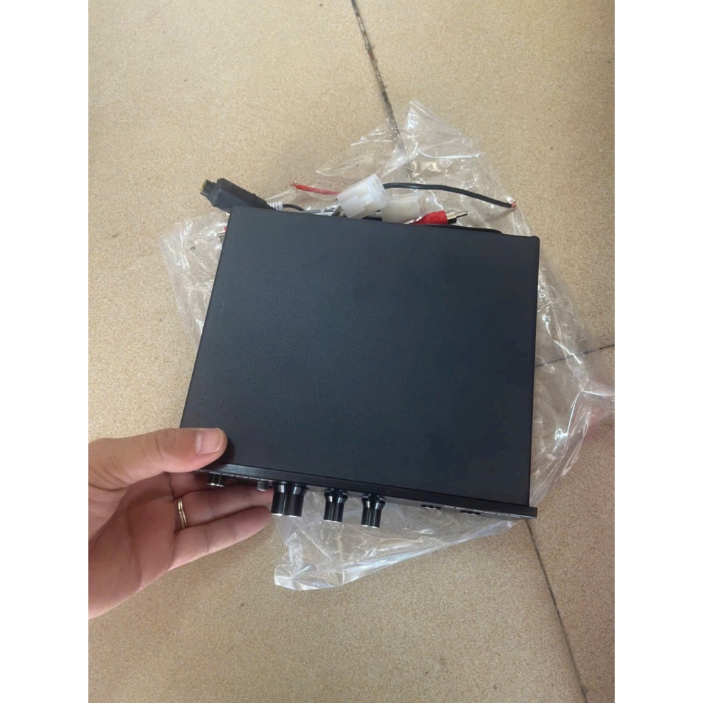 Âm ly ô tô 12v 24v