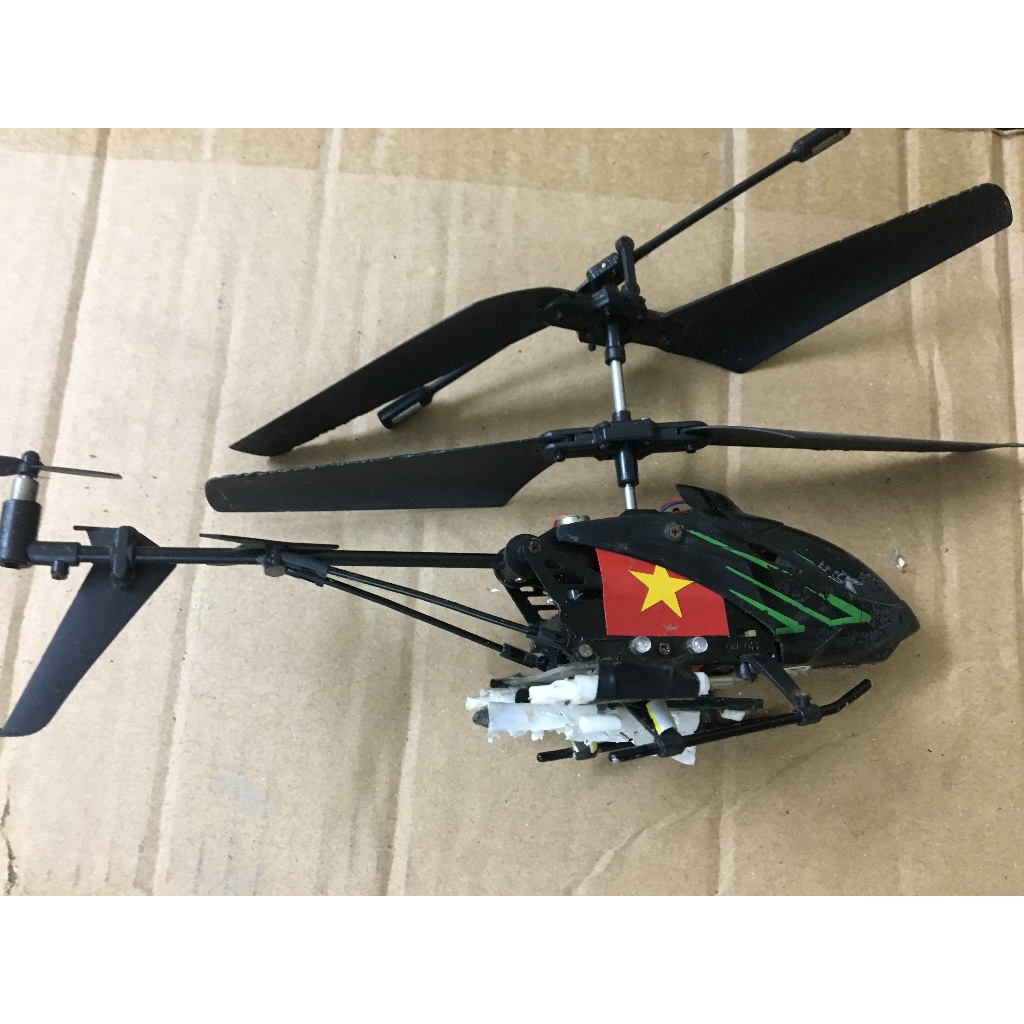 Xác máy bay trực thăng mini mô hình đồ chơi điều khiển từ xa thanh lí