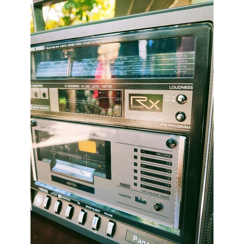 Đài Radio cassette Panasonic RX F32L Nhật xuất Châu Âu