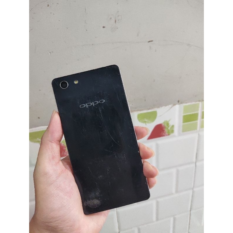 Xác điện thoại cũ Oppo Neo 7 A33w đen nứt kính, liệt cảm ứng