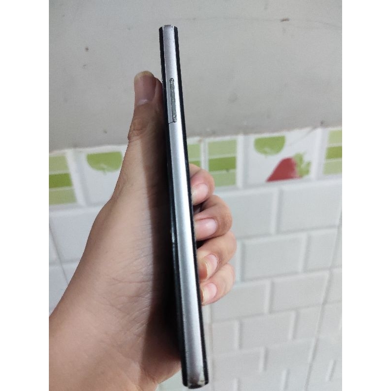 Xác điện thoại cũ Oppo Neo 7 A33w đen nứt kính, liệt cảm ứng