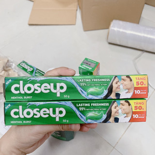 Kem đánh răng closeup bạc hà 50g - hàng mini