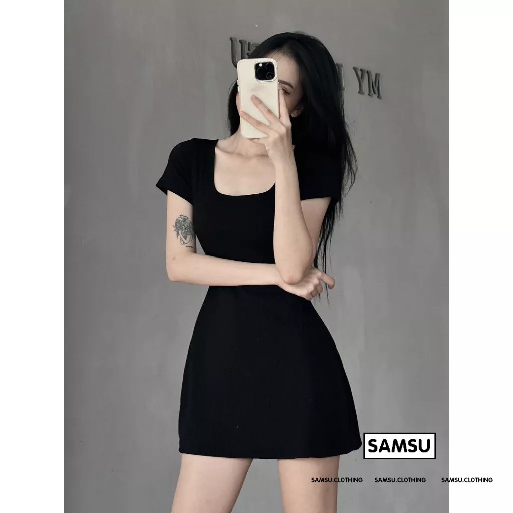 Váy body nữ dáng ngắn , hơi xòe xinh xắn B114