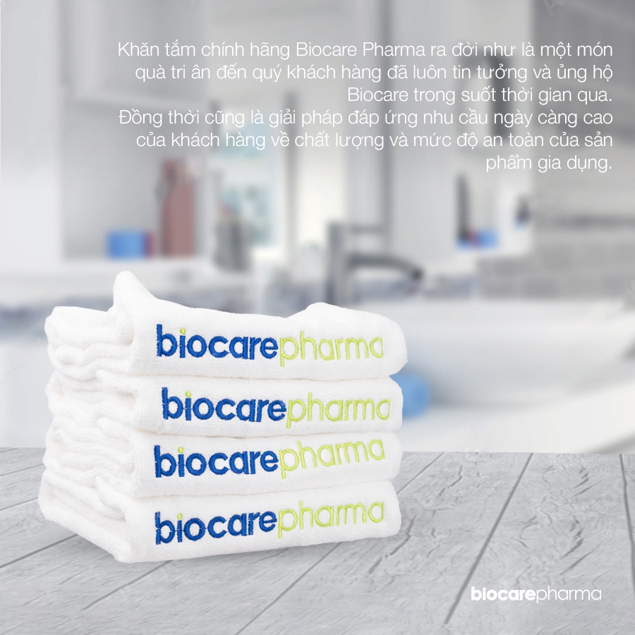 Khăn tắm lau người Biocarepharma chất liệu cotton cao cấp size 45 x 80 CM hút ẩm tốt, an toàn cho mọi loại da.