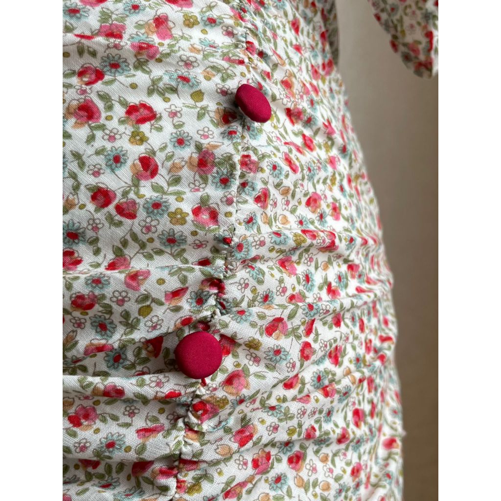 Mẫu đầm hot nhất năm phong cách tiểu thư tay bồng xẻ hông 2430