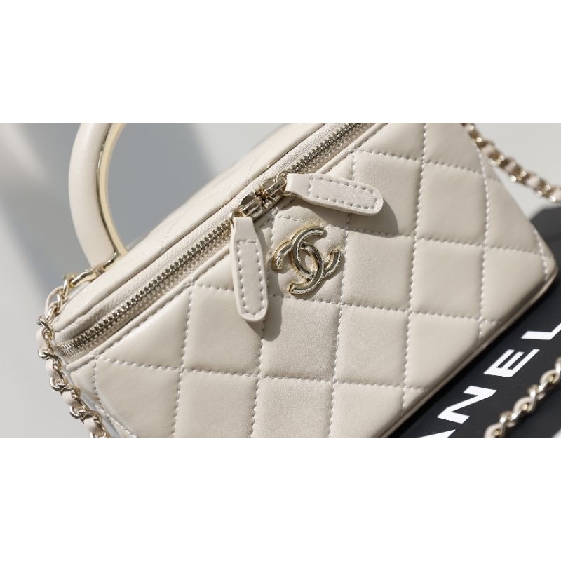 Túi xách nữ siêu siêu đẹp Vanity case quai kim loại mới nên trong có gương cực tiện