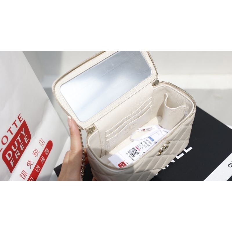 Túi xách nữ siêu siêu đẹp Vanity case quai kim loại mới nên trong có gương cực tiện