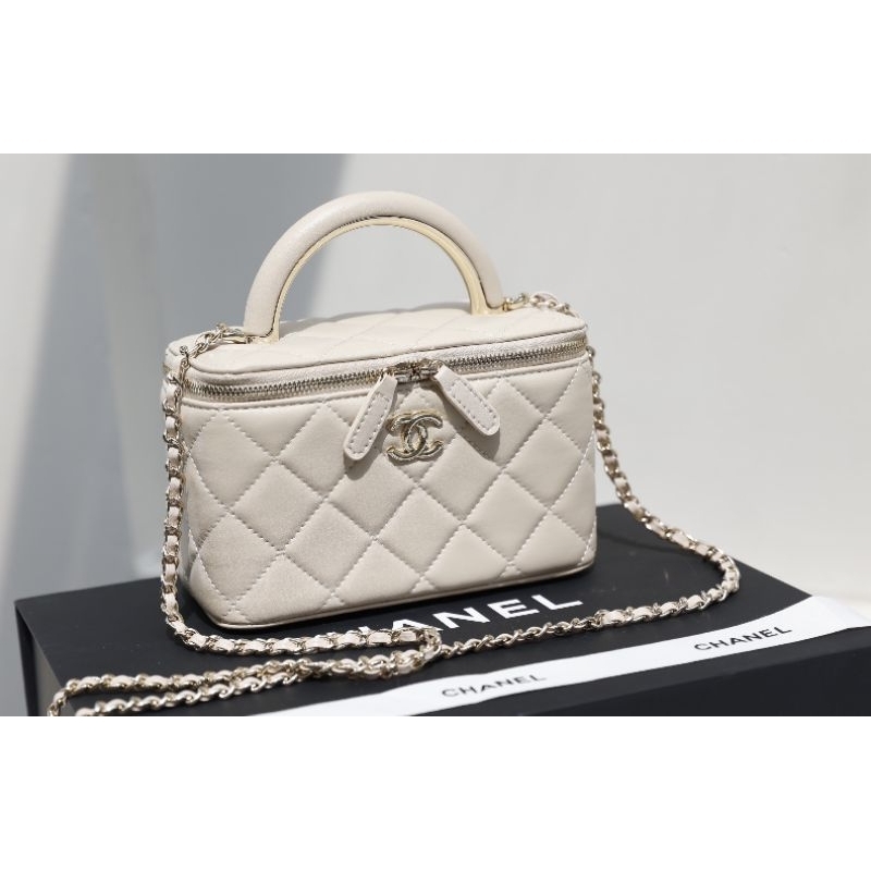 Túi xách nữ siêu siêu đẹp Vanity case quai kim loại mới nên trong có gương cực tiện