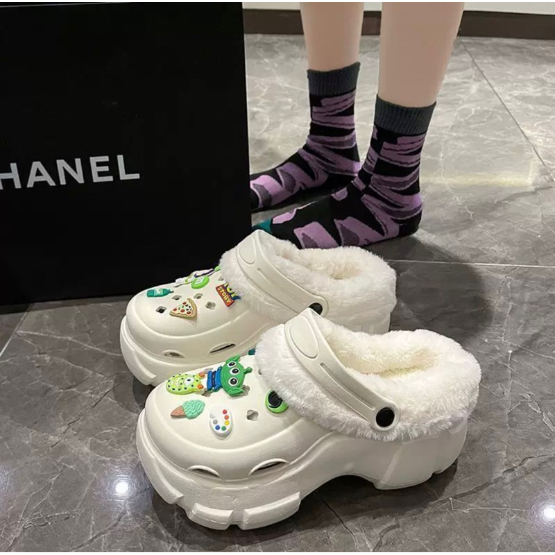 Dép crocs đế 8 phân tăng chiều cao lót lông cho mùa đông không lạnh