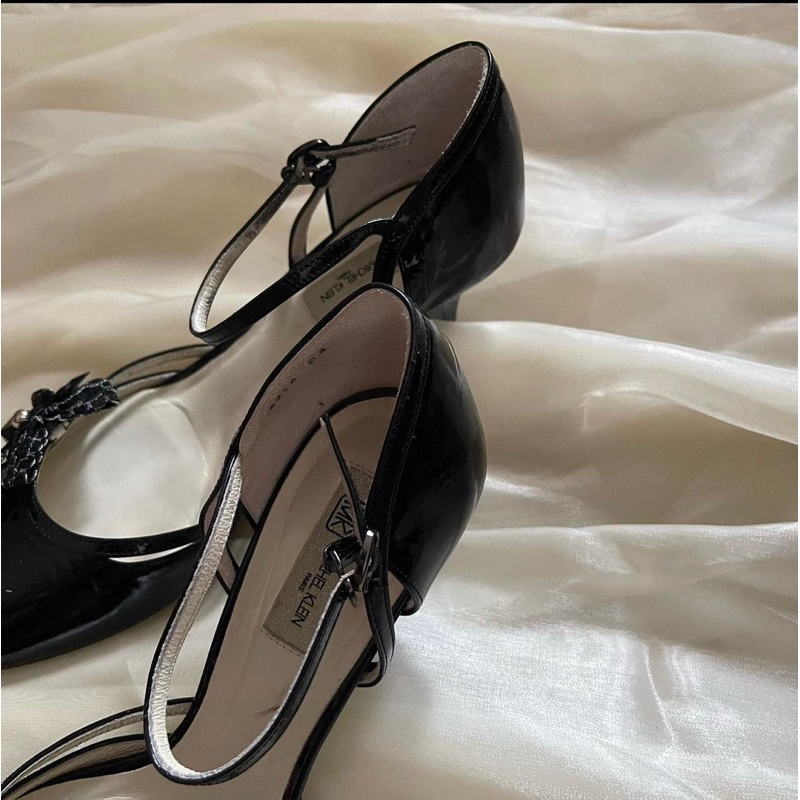 Thanh lý giày cao gót vintage Michel Klein