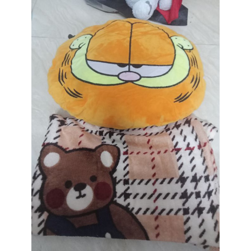 Gấu bông  có chăn mền