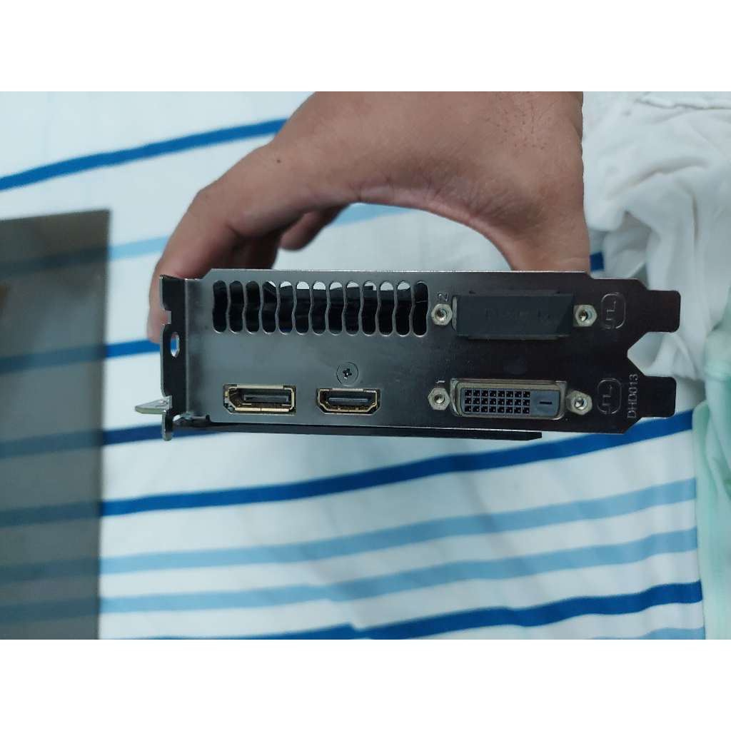 VGA đã qua sử dụng  nhiều hãng