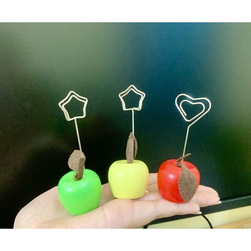 Kẹp ảnh để bàn Trang trí hình quả táo- KEPA-08 MR8.5