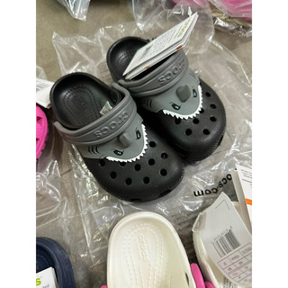 Sục Bé Trai Gắn Stick Croc