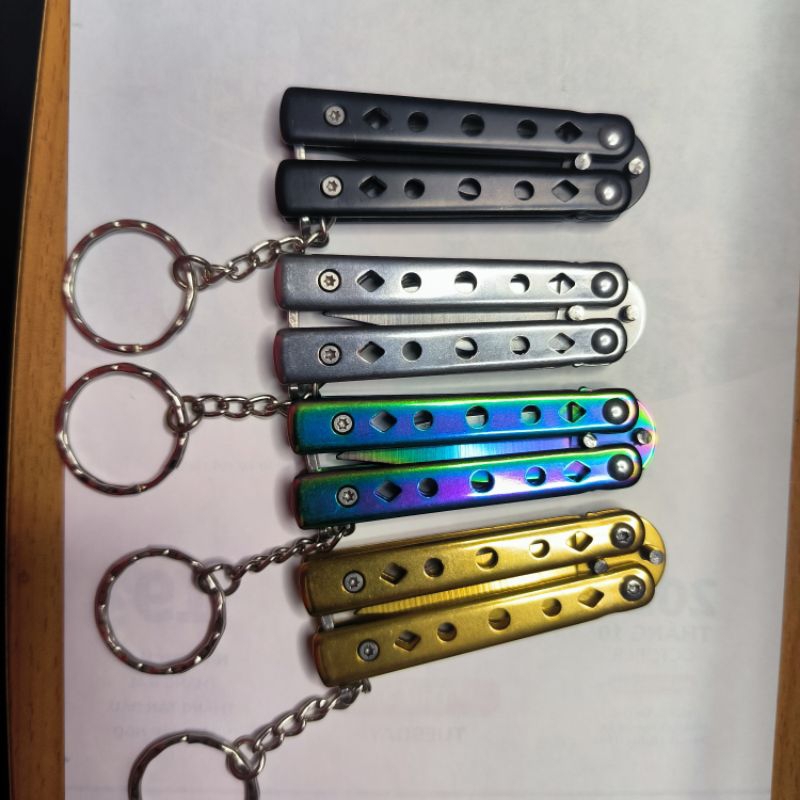 Dao đi phượt treo chìa khóa tiện lợi