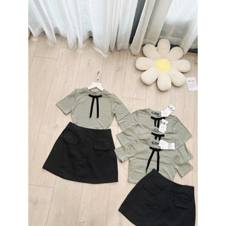Sét bộ áo len zip cổ nơ chân váy đen