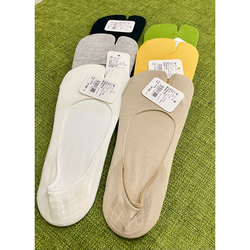 tất vớ tabi bàn chân không ruột gót