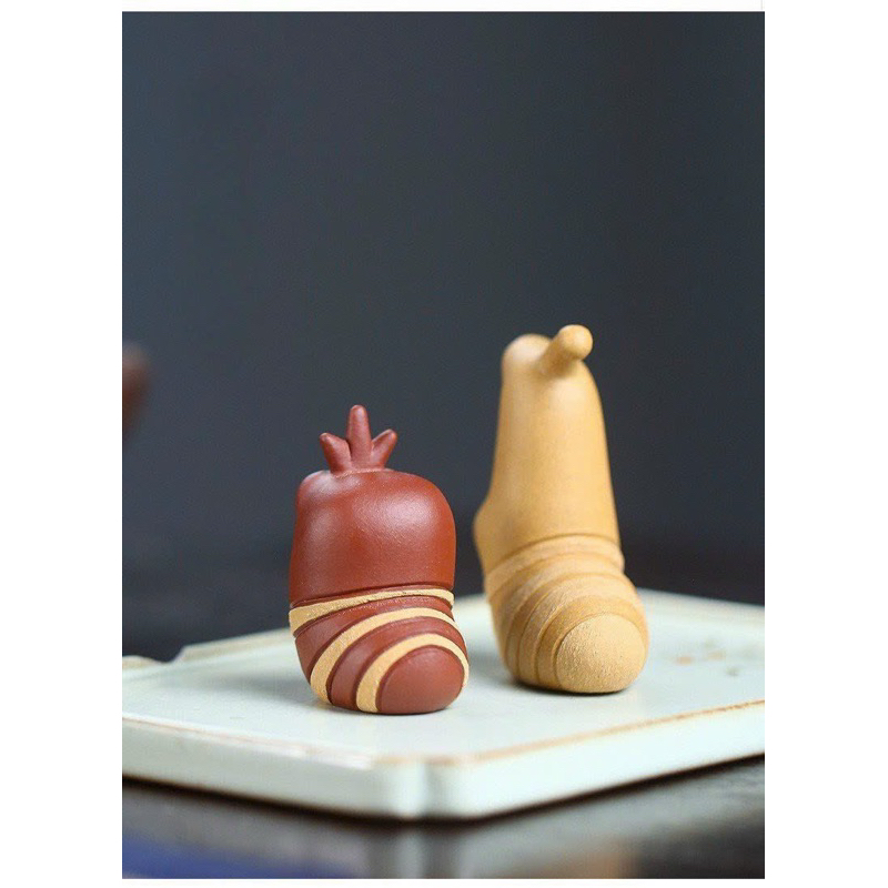 Sâu Larva bằng gốm - Pet bàn trà