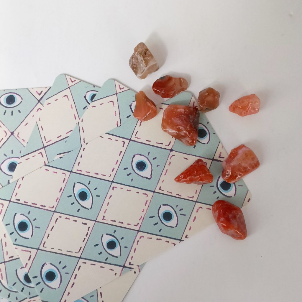 Đá thanh tẩy dành cho bộ bài TAROT