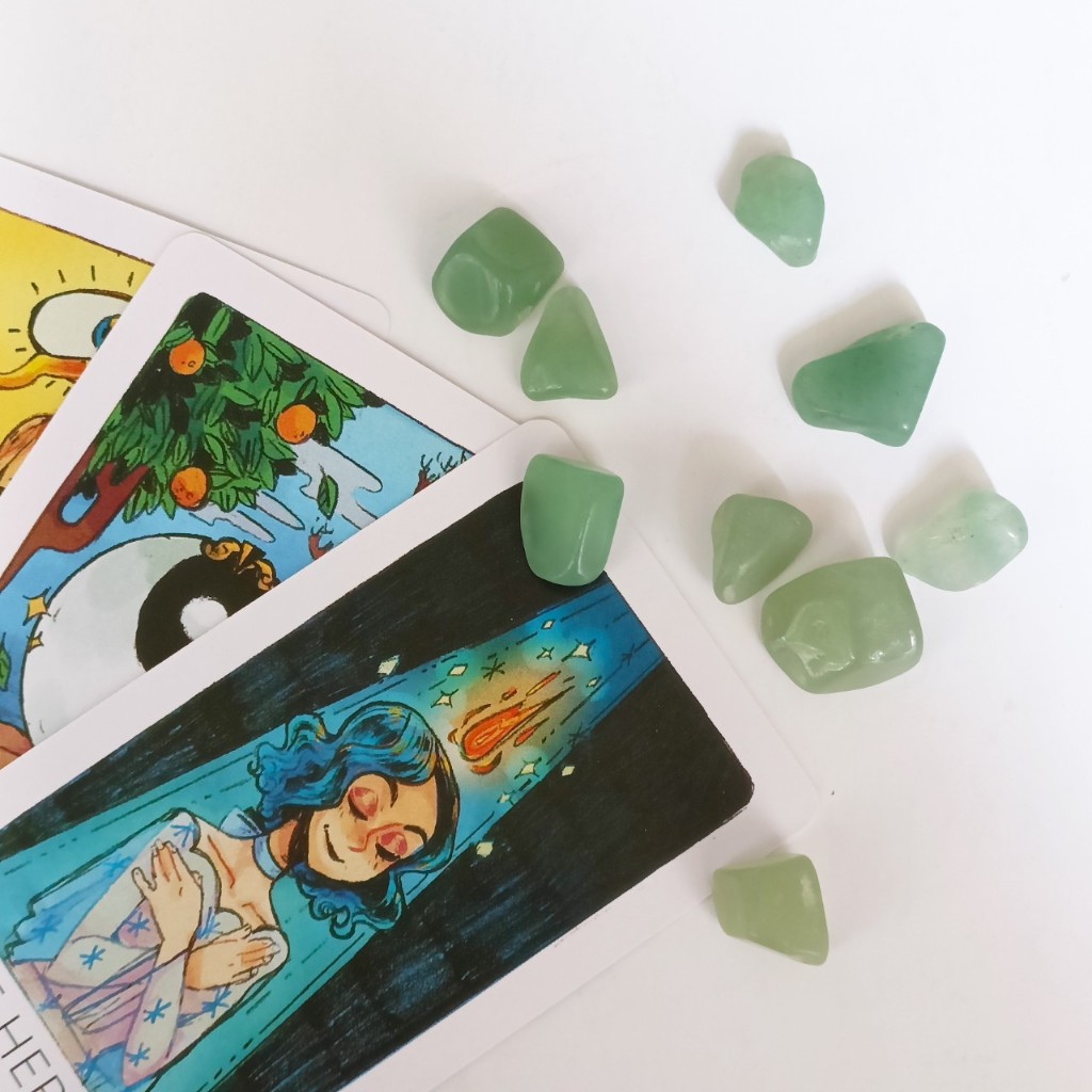 Đá thanh tẩy dành cho bộ bài TAROT