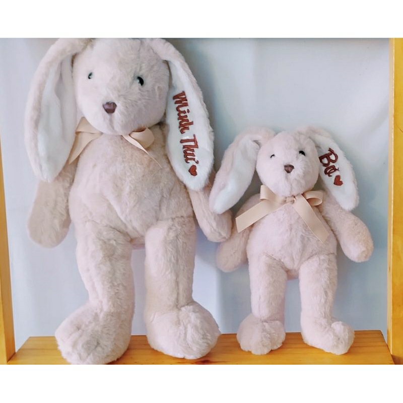 THỎ bông thêu tên theo yêu cầu để tặng quà cho bé.