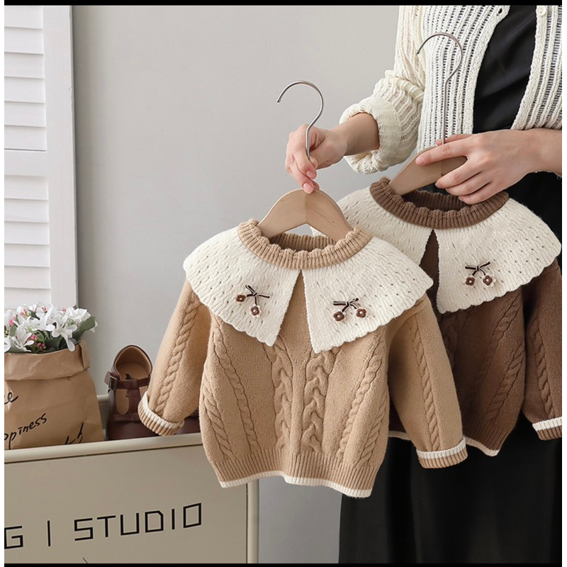Áo Len Nâu Tây Xinh Bé Gái