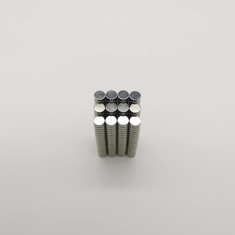 Nam châm đất hiếm. Nam châm trắng nhiều kích thước khác nhau