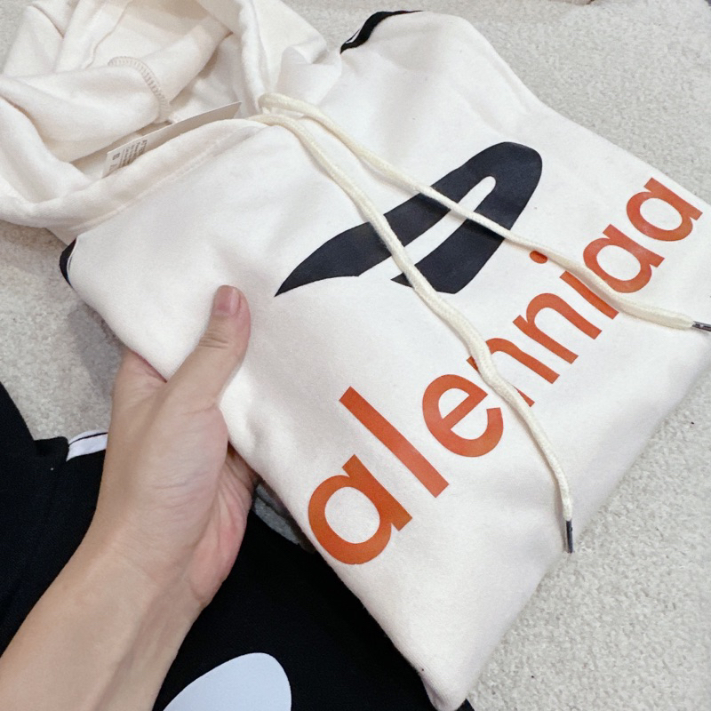 Bộ thể thao nữ có mũ chữ alen 2 màu