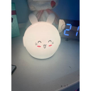 Đèn ngủ silicon chạm để đổi màu cực cute