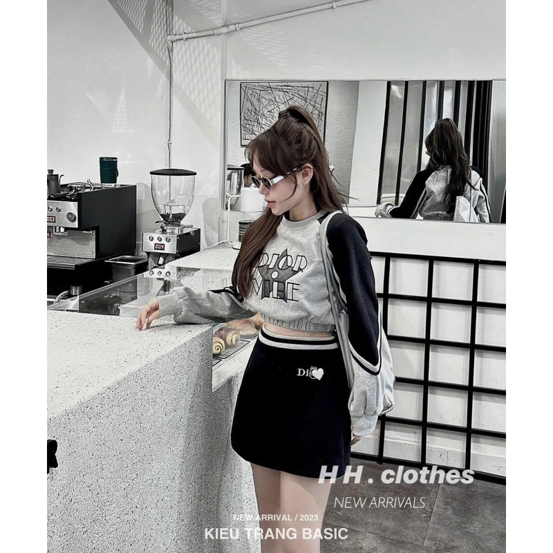 Set áo tay dài hoạ tiết phối chân váy viền