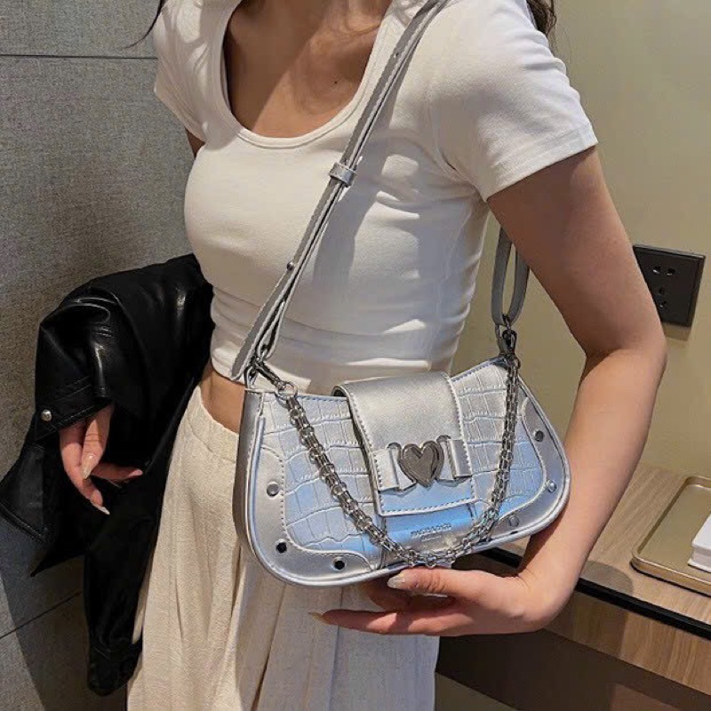 Túi kẹp nách nữ khoá hình trái tim yêu thương MP 83