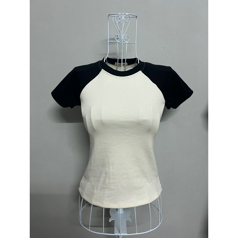 Áo raglan thun gân baby tee