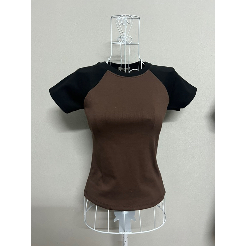 Áo raglan thun gân baby tee