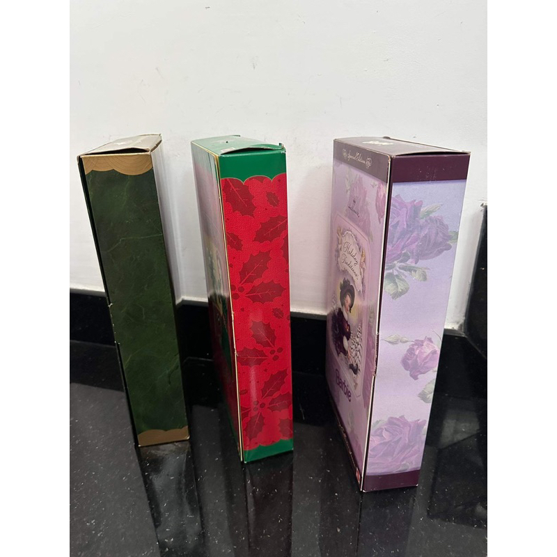 Búp bê Barbe Holiday