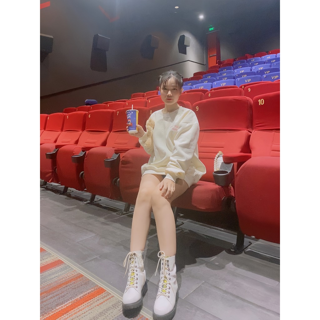 Áo Sweater nỉ hai da  đính gấu dễ thương - Áo thu đông nữ unisex hot trend 2023