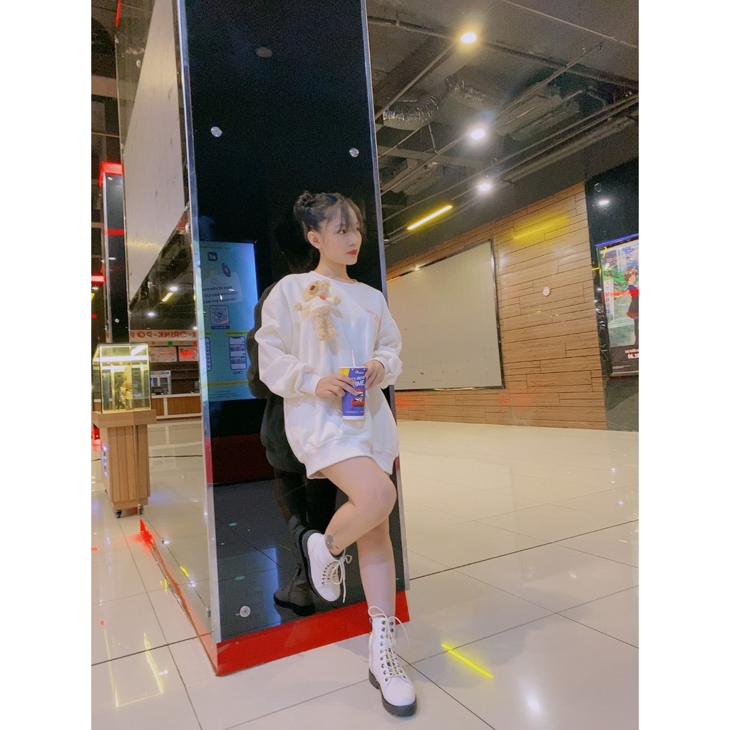 Áo Sweater nỉ hai da  đính gấu dễ thương - Áo thu đông nữ unisex hot trend 2023