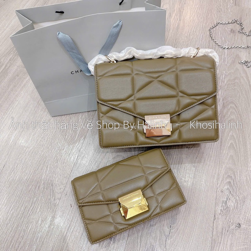 Túi Đeo Chéo Vân Trám Dáng Bì Thư Xuất Dư 2 Size