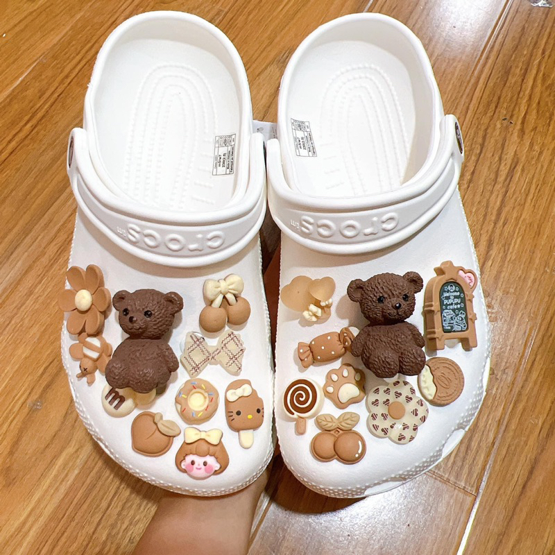 Sục cross trắng full charm cho bé hàng hãng xuất dư